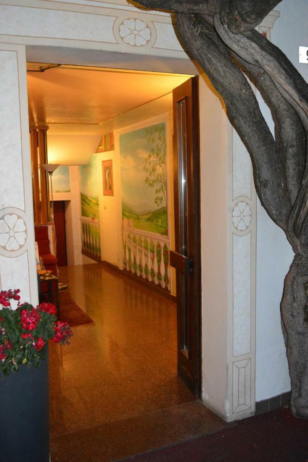 Alla Posta Guest House Garna d'Alpago Luaran gambar