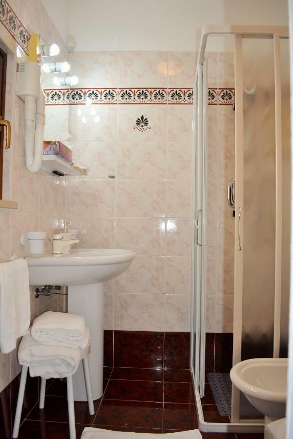 Alla Posta Guest House Garna d'Alpago Luaran gambar
